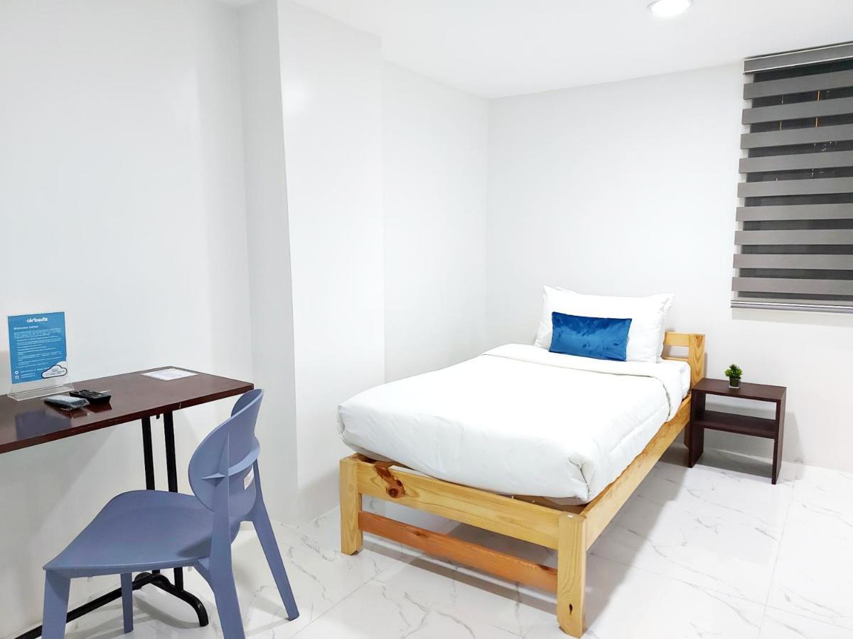 Airobedz Makati - A Value Hotel Manilla Buitenkant foto